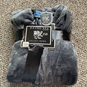 Hotel Spa Robe. Brand new